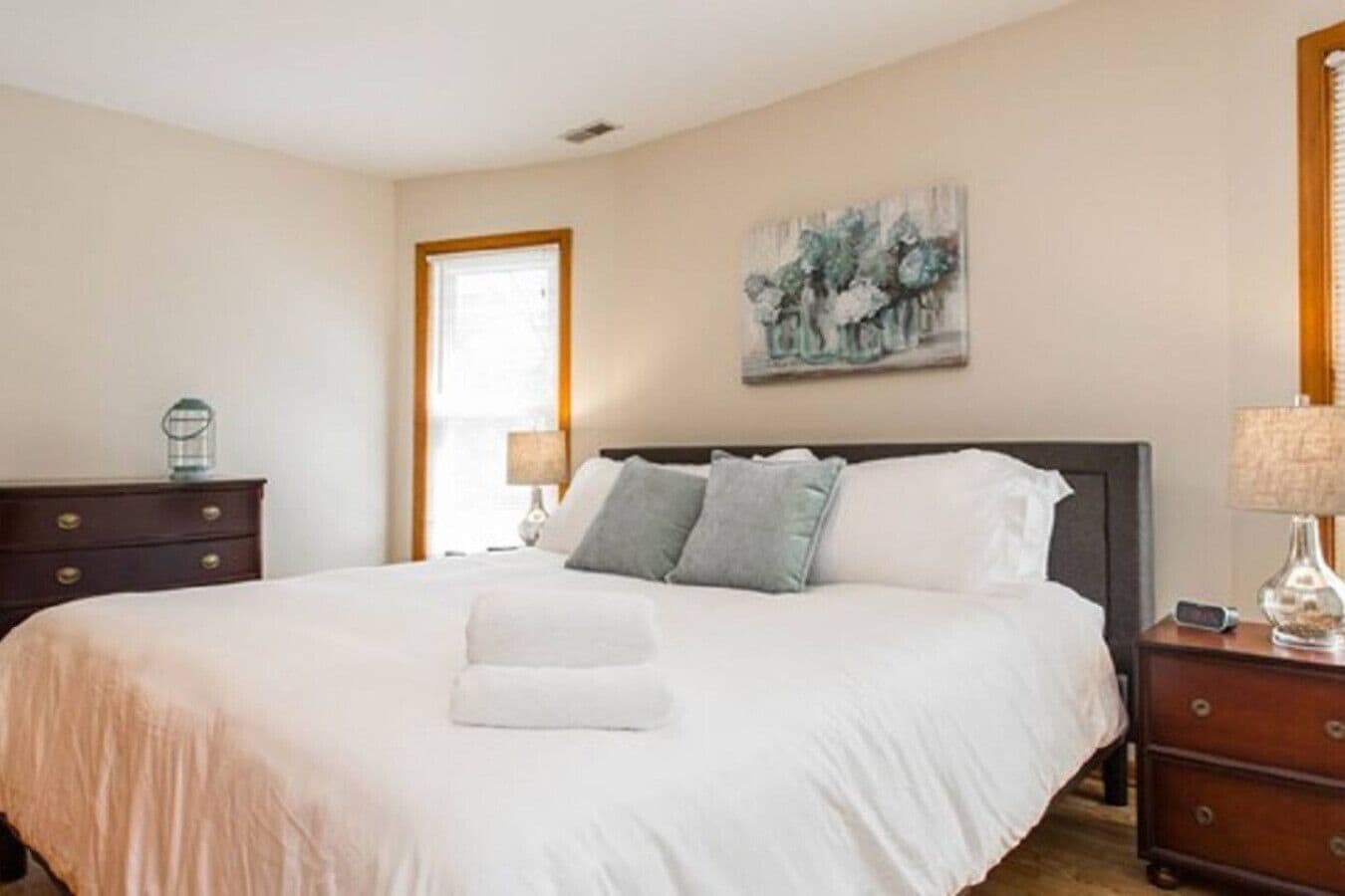 2 chambres, bureau, fer et planche à repasser, Wi-Fi gratuit