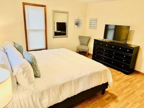 2 bedrooms, desk, iron/ironing board, free WiFi