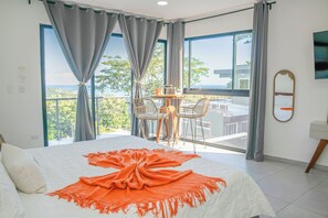 3 bedrooms, desk, iron/ironing board, free WiFi - Ocean View Villa at Cerromar, El Sunzal near El Tunco (El Sunzal)