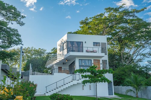 Ocean View Villa near El Tunco in El Salvador