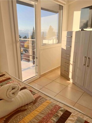 1 camera, Wi-Fi, lenzuola