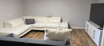 Home W/ Large Deck, Libertyville - Near Naval Base