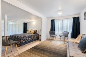 5 bedrooms, free WiFi