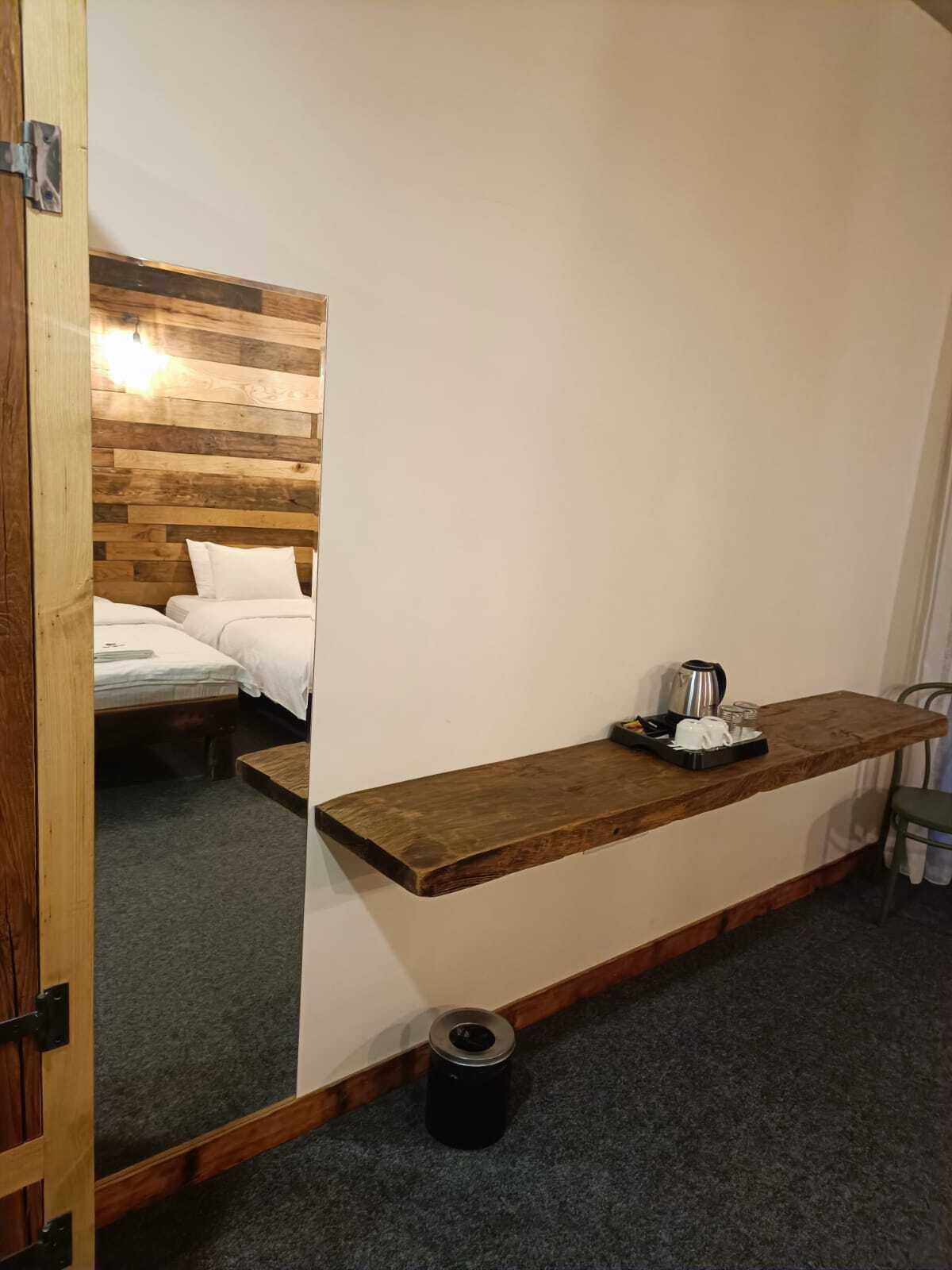 Allergikerbettwaren, Zimmersafe, Schreibtisch
