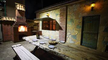 Khu ẩm thực ngoài trời