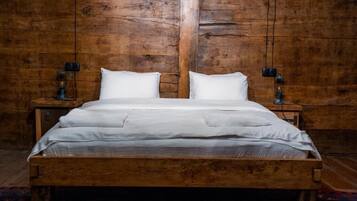 Phòng Suite | 1 phòng ngủ, bộ đồ giường kháng dị ứng, két bảo mật tại phòng, bàn