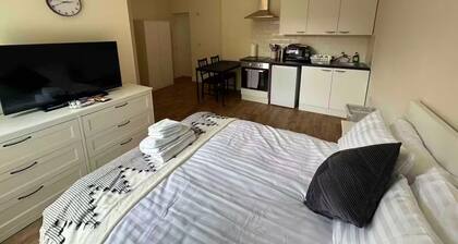 Arbourfield Lodge | Serviced Accomodation