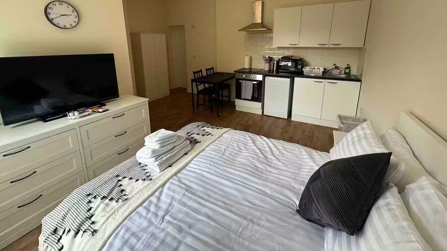 Arbourfield Lodge | Serviced Accomodation