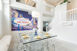Dining - Luxury 3bed Las Vegas House (Las Vegas)