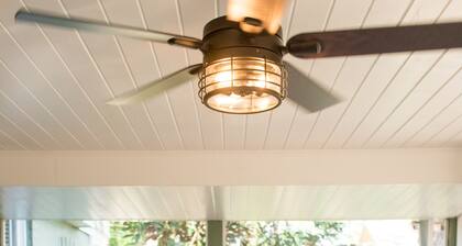 Charming 1920's House - pet friendly, 45 minutes from beach & attractions!