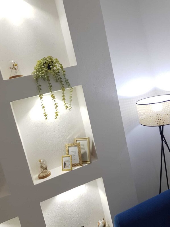 المنشأة من الداخل