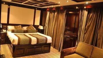 Superior Room | 20 bedrooms, in-room safe, blackout drapes, soundproofing