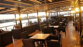 Superior Room | Terrace/patio