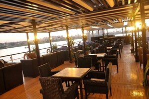Rom – superior | Terrasse/patio