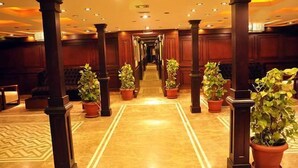 Quầy tiếp tân