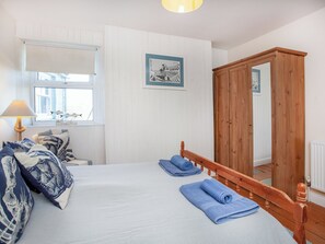 4 quartos, Wi-Fi de cortesia, roupa de cama