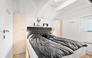 2 多间卧室、旅行婴儿床、免费 WiFi