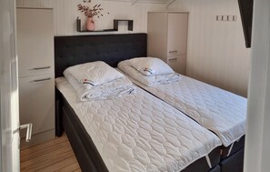 2 Schlafzimmer, Reisekinderbett, kostenloses WLAN