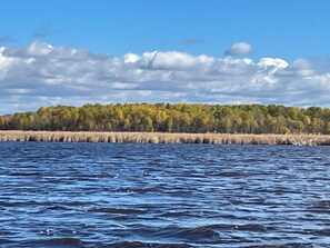 Miscellaneous - Welcome Hunters and Fishermen (International Falls)