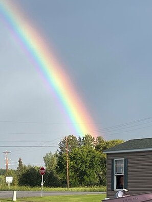 Miscellaneous - Welcome Hunters and Fishermen (International Falls)