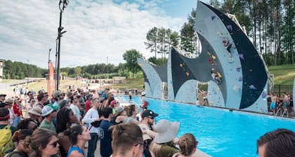 Birkdale Lookout,Pool,Elevator,Shop-Eat-Work-Play