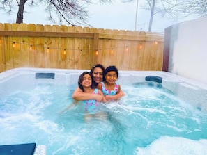 Bain à remous extérieur