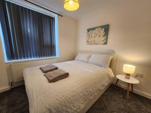 2 bedrooms, iron/ironing board, travel cot, WiFi