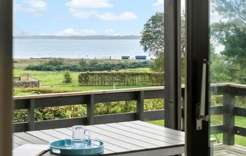 Amazing home in øster assels with WiFi