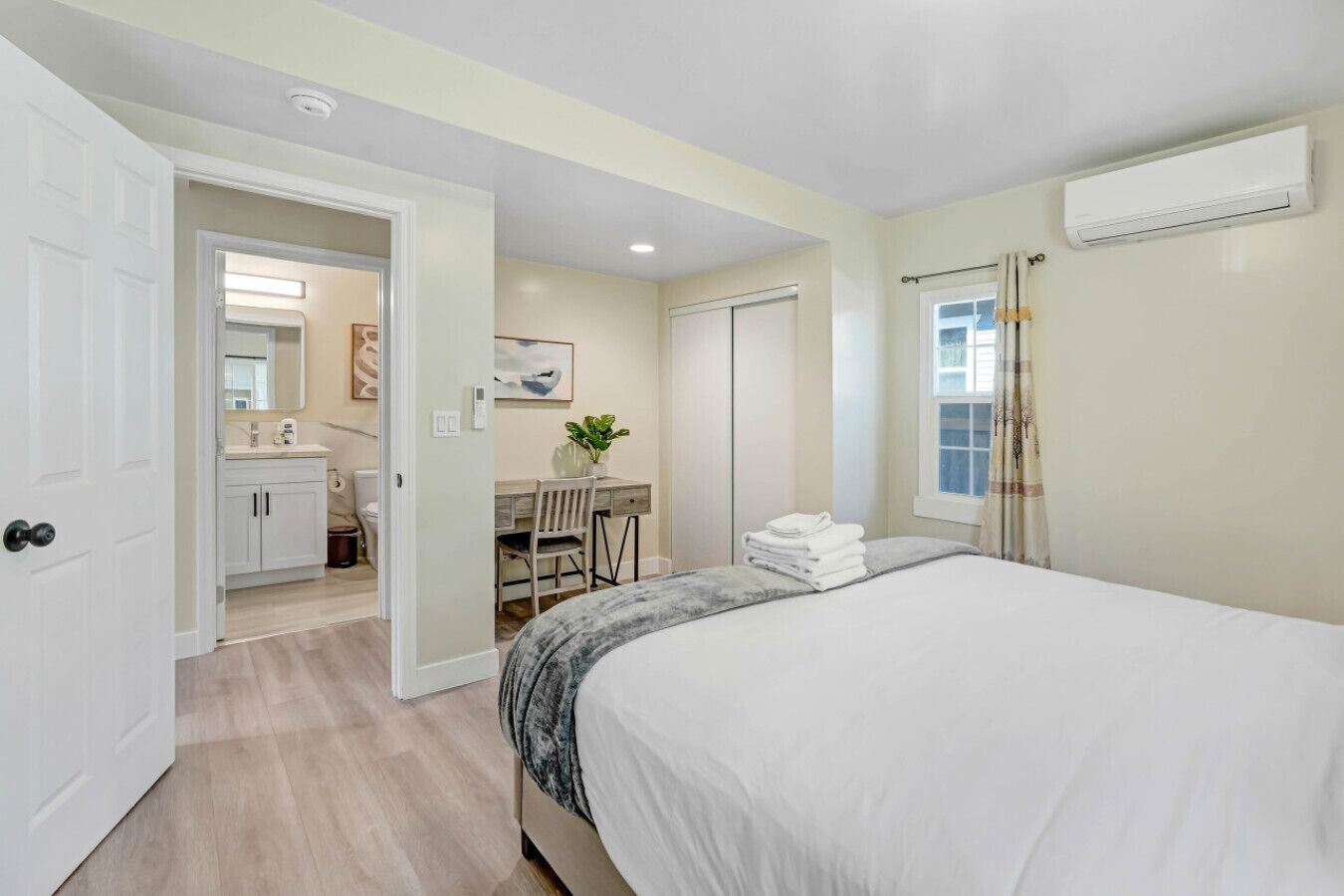 2 chambres, bureau, fer et planche à repasser, Wi-Fi gratuit