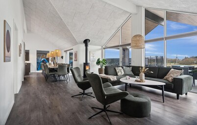 Lovely home in Hvide Sande with sauna