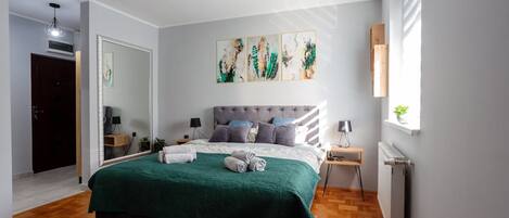 1 bedroom, iron/ironing board, WiFi