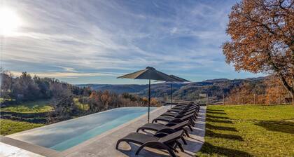 Awesome home in Boljun with WiFi