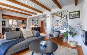 Smart TV - Nice home in Peroj with WiFi (Peroj)