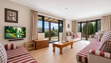 TV, stereo