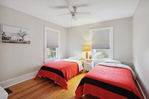 2 chambres, fer et planche à repasser, Wi-Fi, literie fournie