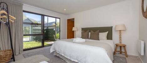 1 bedroom, iron/ironing board, travel cot, WiFi