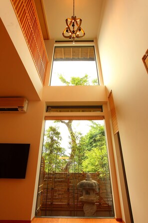 Design Villa | Living area - Sanjoubou Sansou villa (Kyoto)