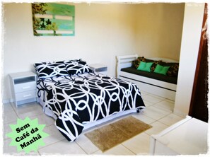 Comfort Suite | 1 bedroom, hypo-allergenic bedding, minibar, individually decorated