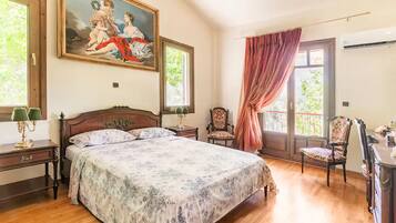 Traditionele villa | 5 slaapkamers, individueel gedecoreerd, individueel gemeubileerd