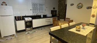 Casa de Praia e Campo com Piscina