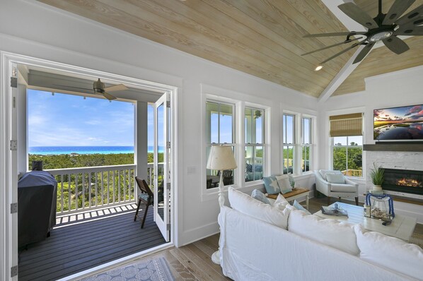 Smart TV, fireplace, printers - VIEWS!
Incredible views from this brand new 5 bedroom home in Santa Rosa Beach! (Santa Rosa Beach)