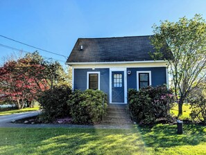 Exterior - Beachy Watering Cove Cottage (Gouldsboro)
