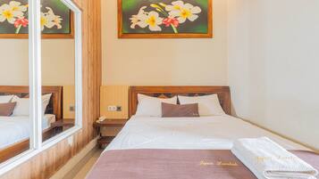 Quarto casal luxo | Cofres nos quartos, Wi-Fi de cortesia, roupa de cama