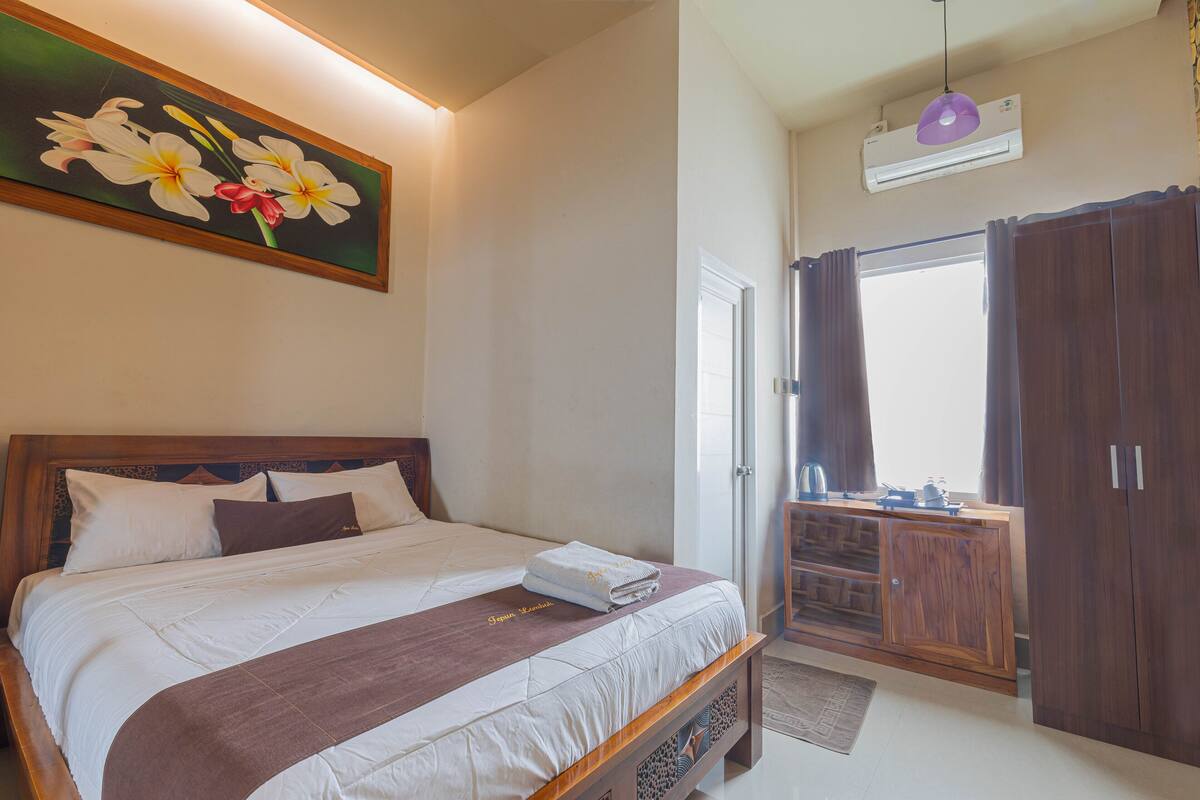 Deluxe tweepersoonskamer | Een kluis op de kamer, gratis wifi, beddengoed
