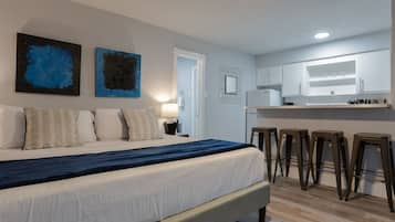 Desk, iron/ironing board, travel cot, free WiFi