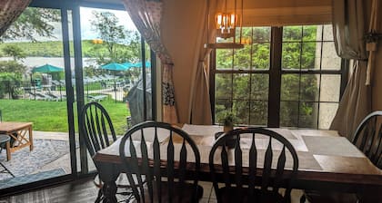 Scenic Lakefront Condo – Convenient to Jim Thorpe & Hickory Run Hiking
