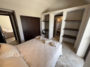 3 soverom, strykejern/-brett, wi-fi (inkludert) og sengetøy