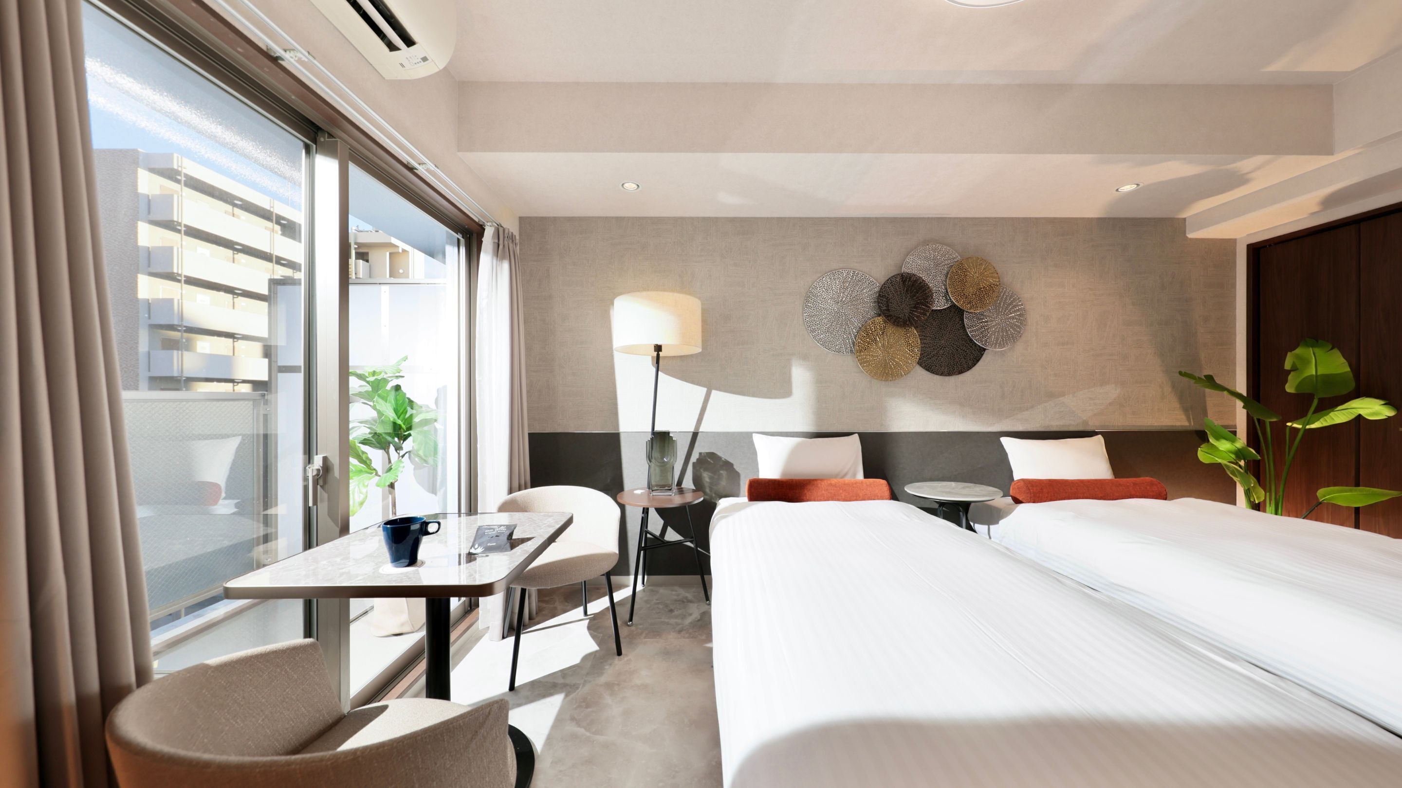 标准双床房 | 免费 WiFi、床单