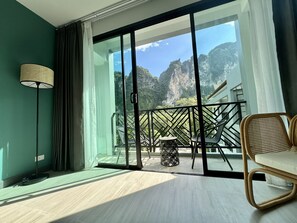 Panoramic Room, 1 King Bed, Mountain View