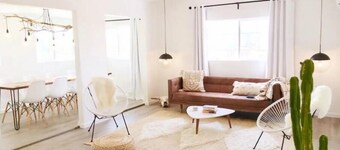 White Moon Ranch - Artisan + Mini Golf + Bowling